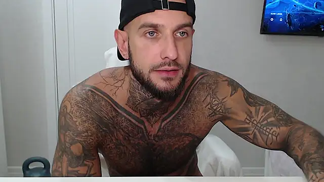 Chatroom XXX en direct de maxi_foxxx