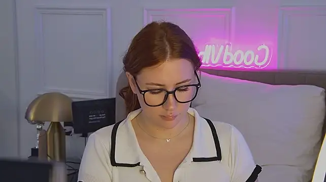 Онлайн чат XXX MeganStrane