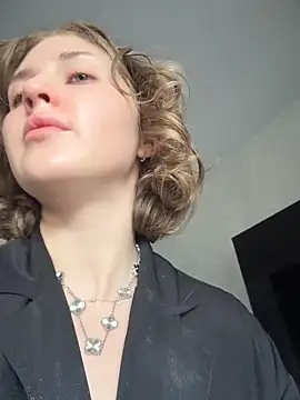 Онлайн чат XXX KellyKeler