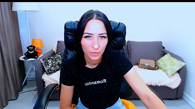 Chat XXX en directo de BURNING-BRUNETKA