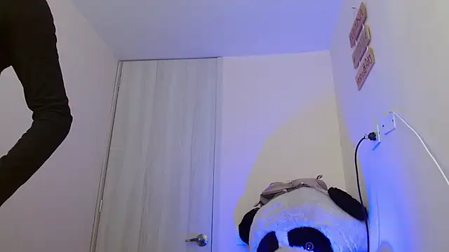 aprildumont 现场XXX聊天