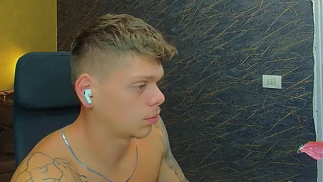Chat XXX ao vivo de NicoTroy