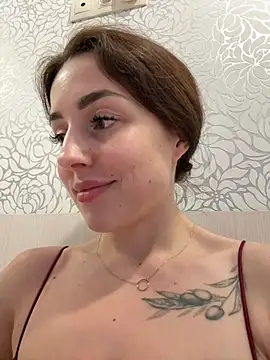 SakuraSara's Live XXX Chat