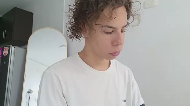 grey___27 网络视讯表演