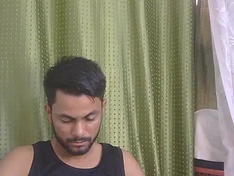 Stubborndesiboy's Live XXX Chat