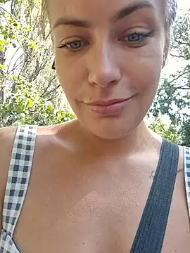 Živý XXX chat Keli_Jessi