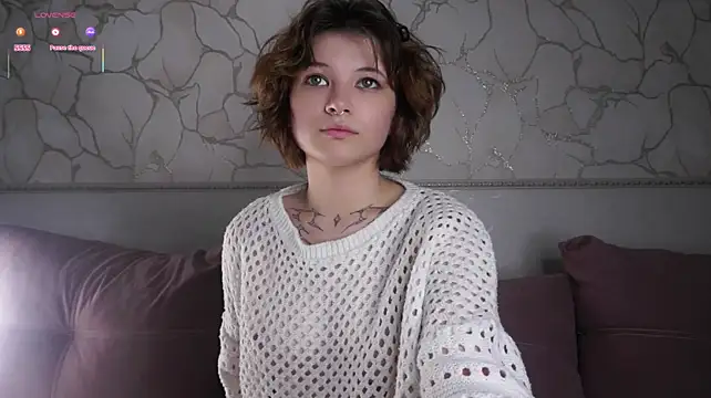 AlesiaPeasel's Live XXX Chat