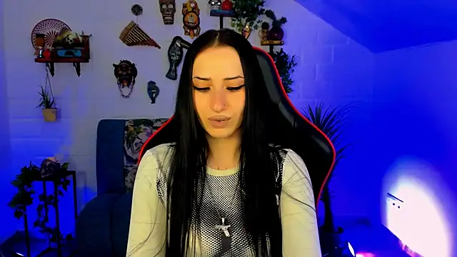MonicaLowes' Live XXX Chat