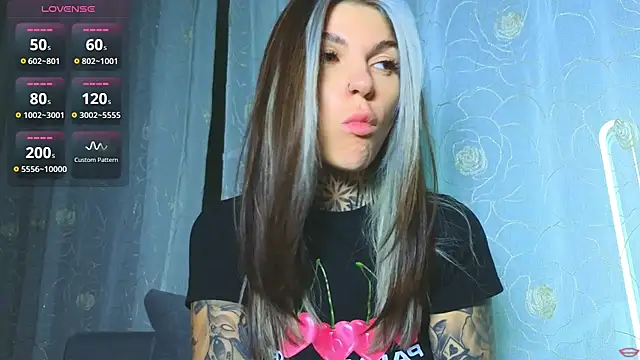 tattooedBabyy's Live XXX Chat