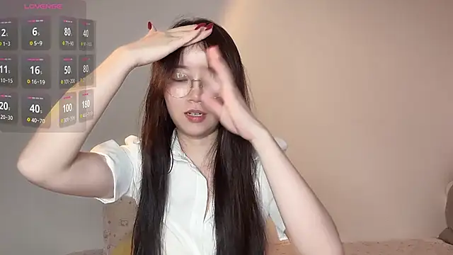 77-Vicky's Live XXX Chat