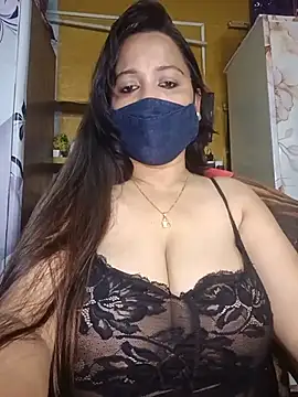 Naughtysummi Pertunjukan Webcam