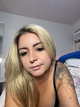 Show de Victoriacavalliery na webcam
