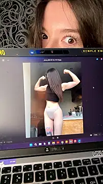 צ'אט XXX בשידור חי של Kimi_Ass