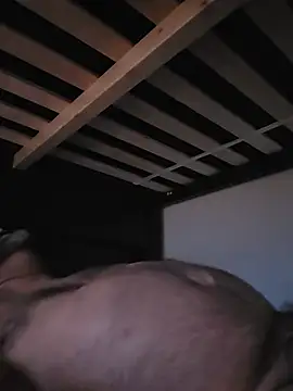 Roddog18's Live XXX Chat