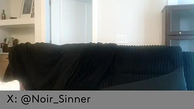 sinnernoir Show in webcam