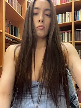 Holly_Play – Naživo XXX chat