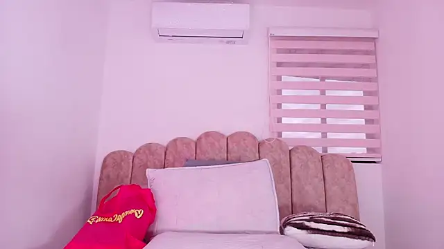 Malaia_thompson_ 웹캠 쇼