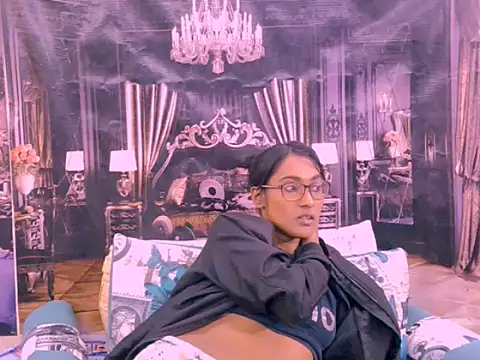 IndianRebel4u2Luv Adlı Modelin Canlı XXX Sohbeti