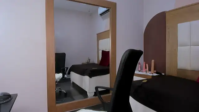 Chat XXX ao vivo de IRISRUSSELL