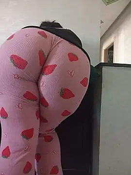 Pokazy przed kamerką – lily_sx