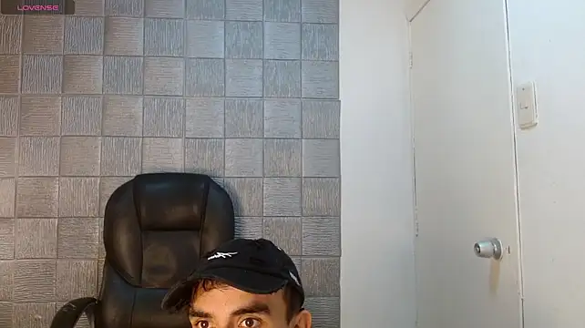 MykeCastle Live XXX-chat
