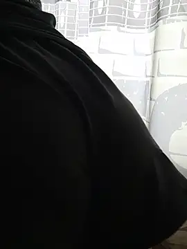 Aashikalaa's Live XXX Chat