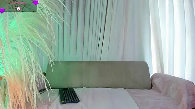 Chat XXX en directo de CarolineFyre