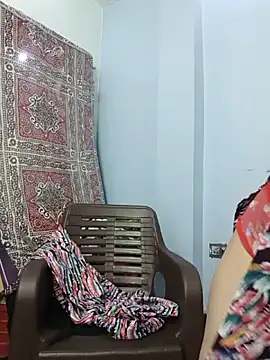 PUNAM456 Adlı Modelin Canlı XXX Sohbeti