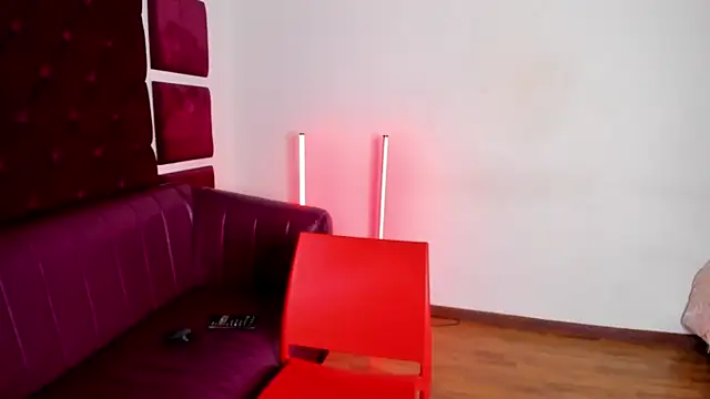Chatroom XXX en direct de RossMildrey