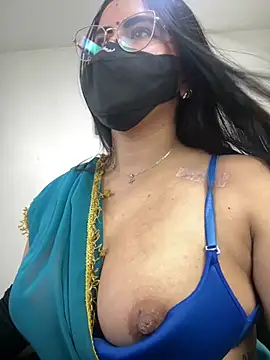 XXX chat uživo modela dayadubey_