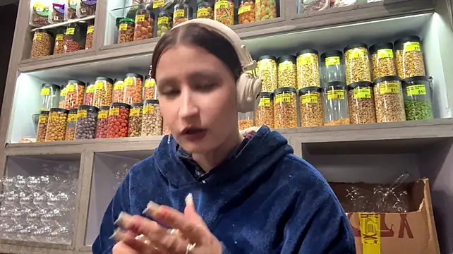 XXX chat uživo modela SuzanMoote