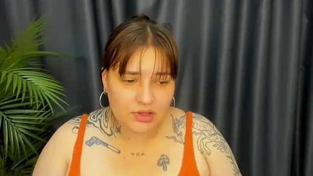 XXX chat uživo modela NikkiSummer