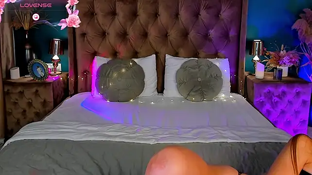 دردشة ToriSonn الجنسية المباشرة