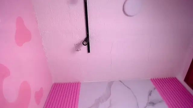 دردشة Doll_Kitty_ الجنسية المباشرة