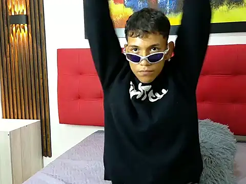 XXX chat uživo modela _Benjamin11