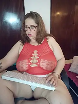 Kataleyamilf69_ Adlı Modelin Canlı XXX Sohbeti