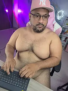 Pokazy przed kamerką – jacoob_woods