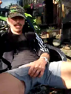 XXX chat uživo modela Exhibguy16