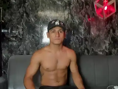 iron_king7 live XXX chat