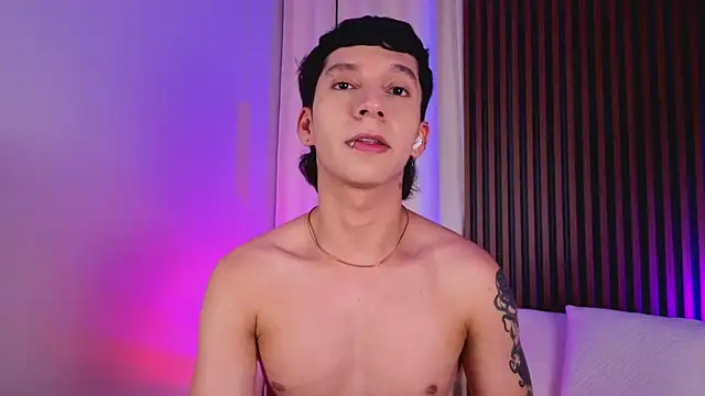 XXX chat uživo modela JacoboSwam
