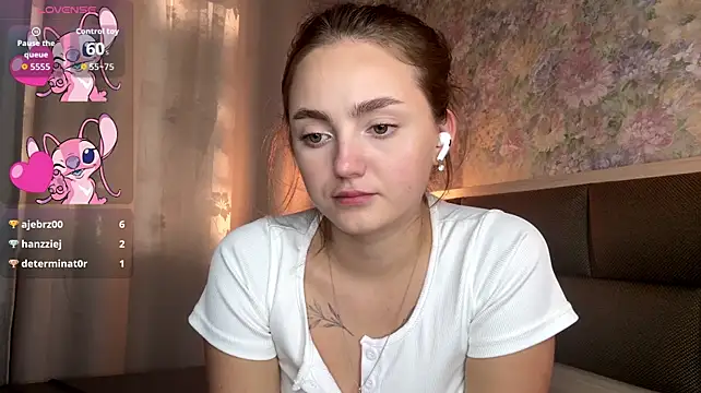 Czat XXX na żywo – LoraDavi