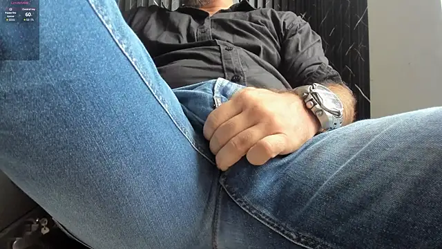 Hairy_Dad86 现场XXX聊  天