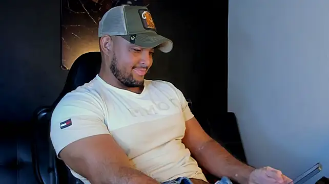 Show de Big_furry_bear13 na webcam