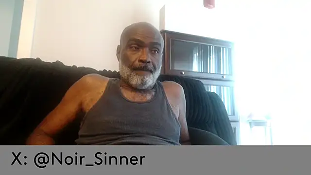 sinnernoir Show in webcam