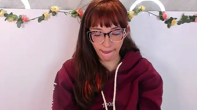 XXX chat uživo modela EmiliaBell_