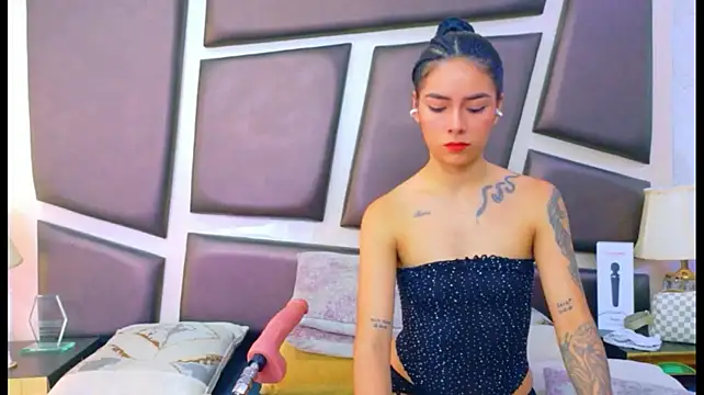 NicoleEsposito Adlı Modelin Canlı XXX Sohbeti