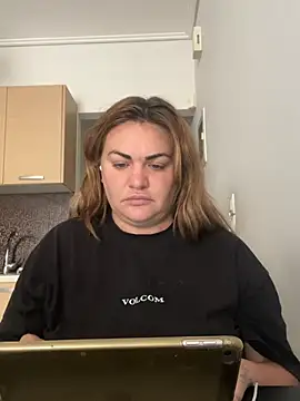 Czat XXX na żywo – HeyBABYGIRL
