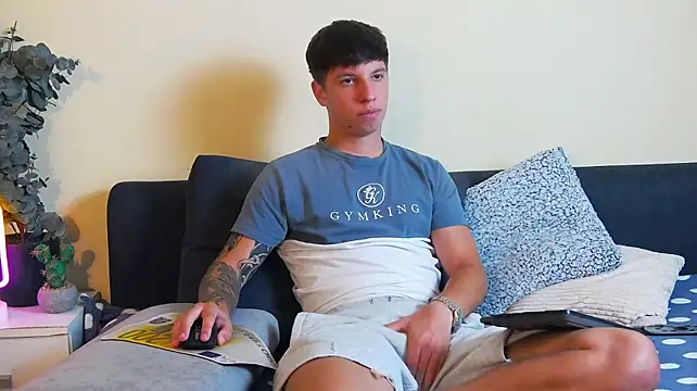 הופעת וובקאם של ThomasEdisonn