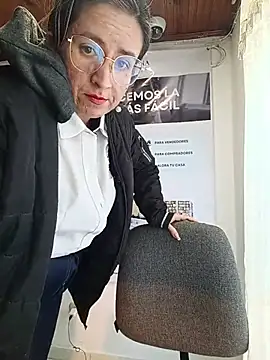 Valentina--1 Live XXX-chat