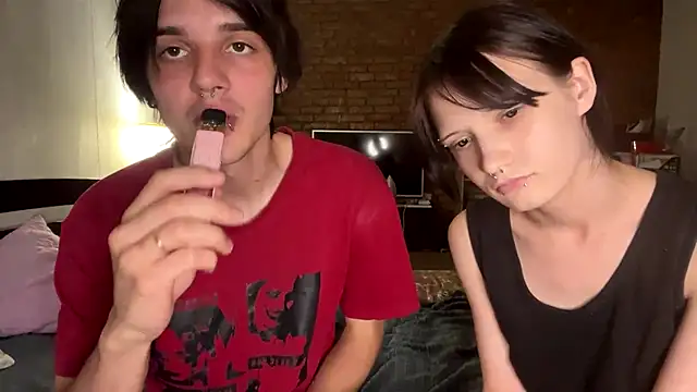 altycouple Chat XXX live